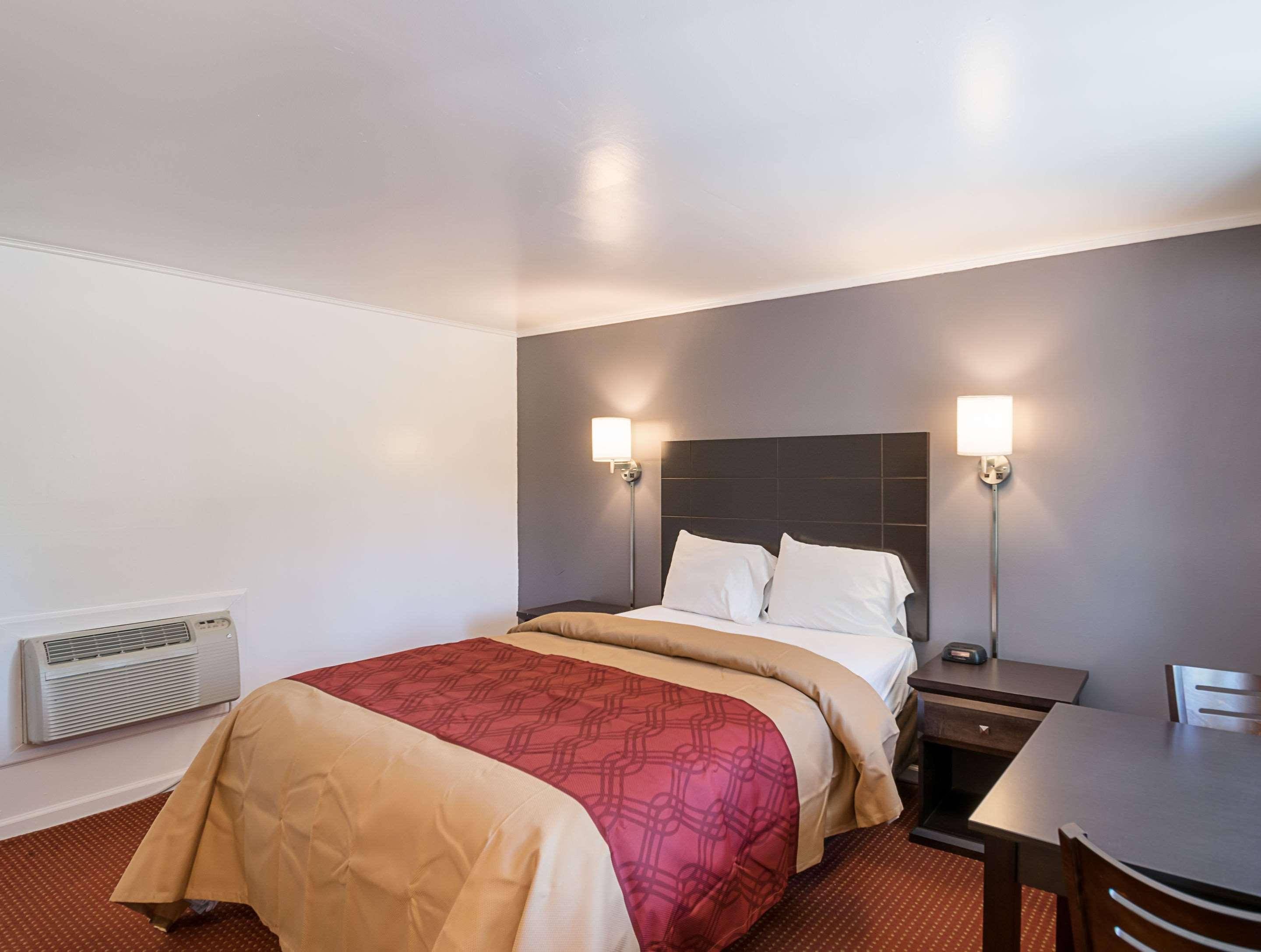 Econo Lodge Lee - Great Barrington Exteriér fotografie