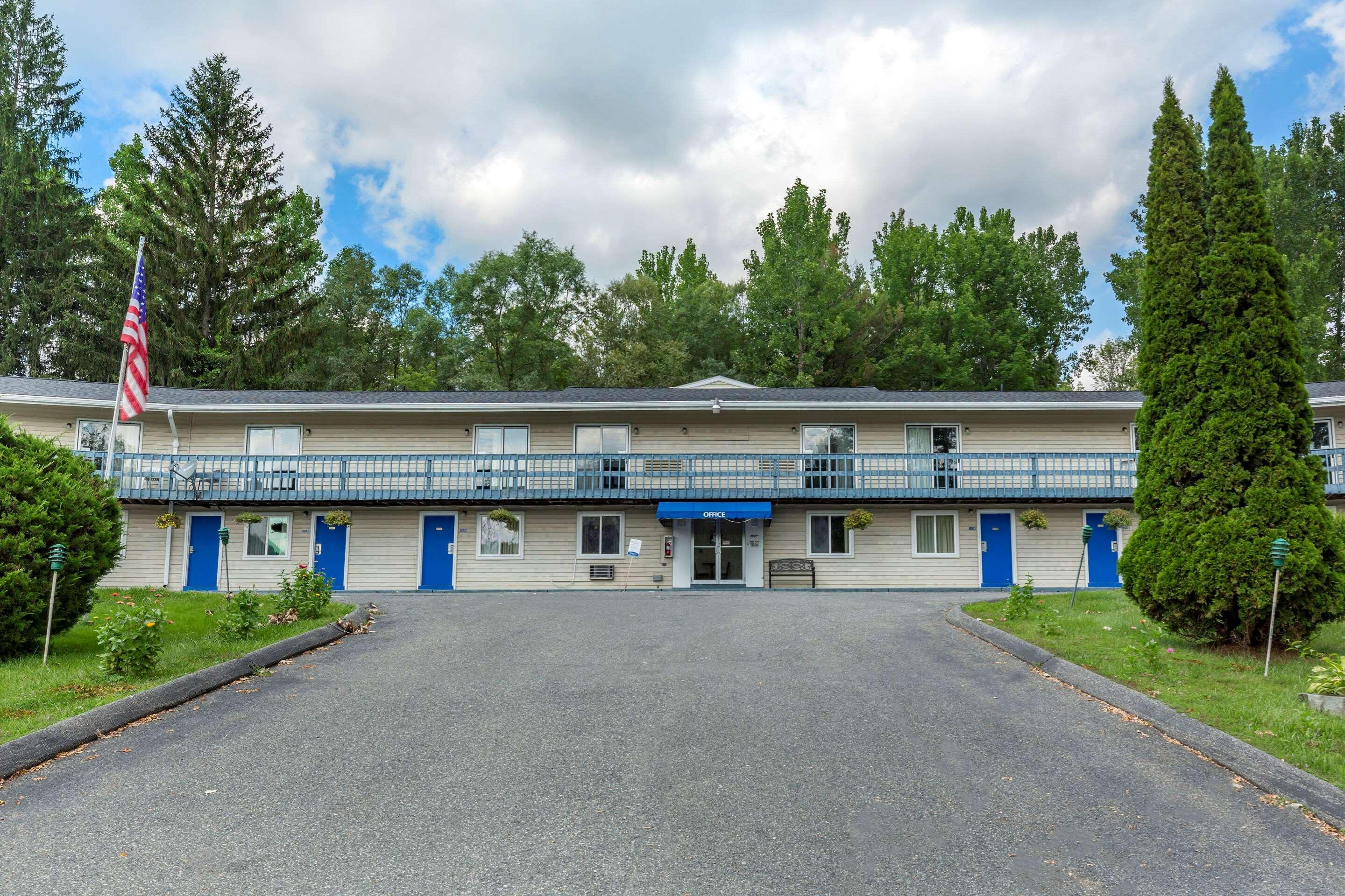 Econo Lodge Lee - Great Barrington Exteriér fotografie