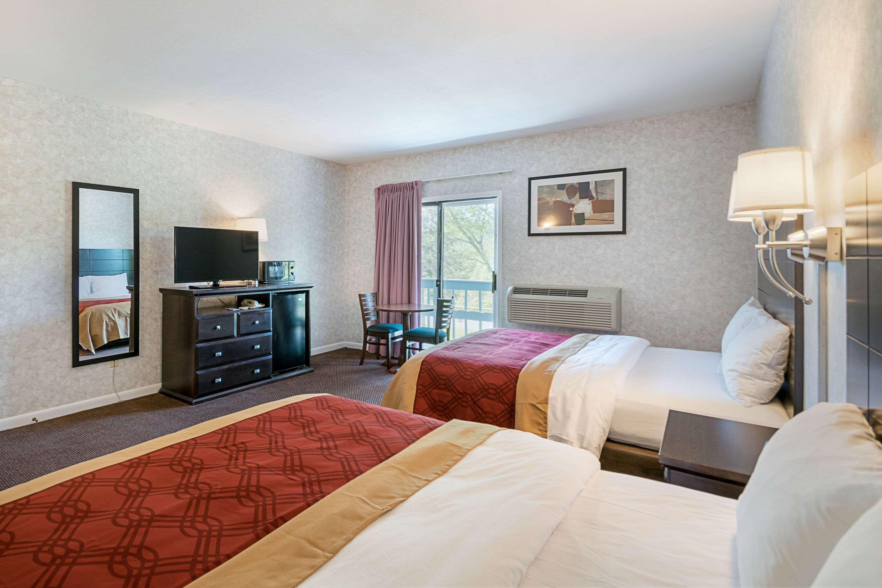 Econo Lodge Lee - Great Barrington Exteriér fotografie