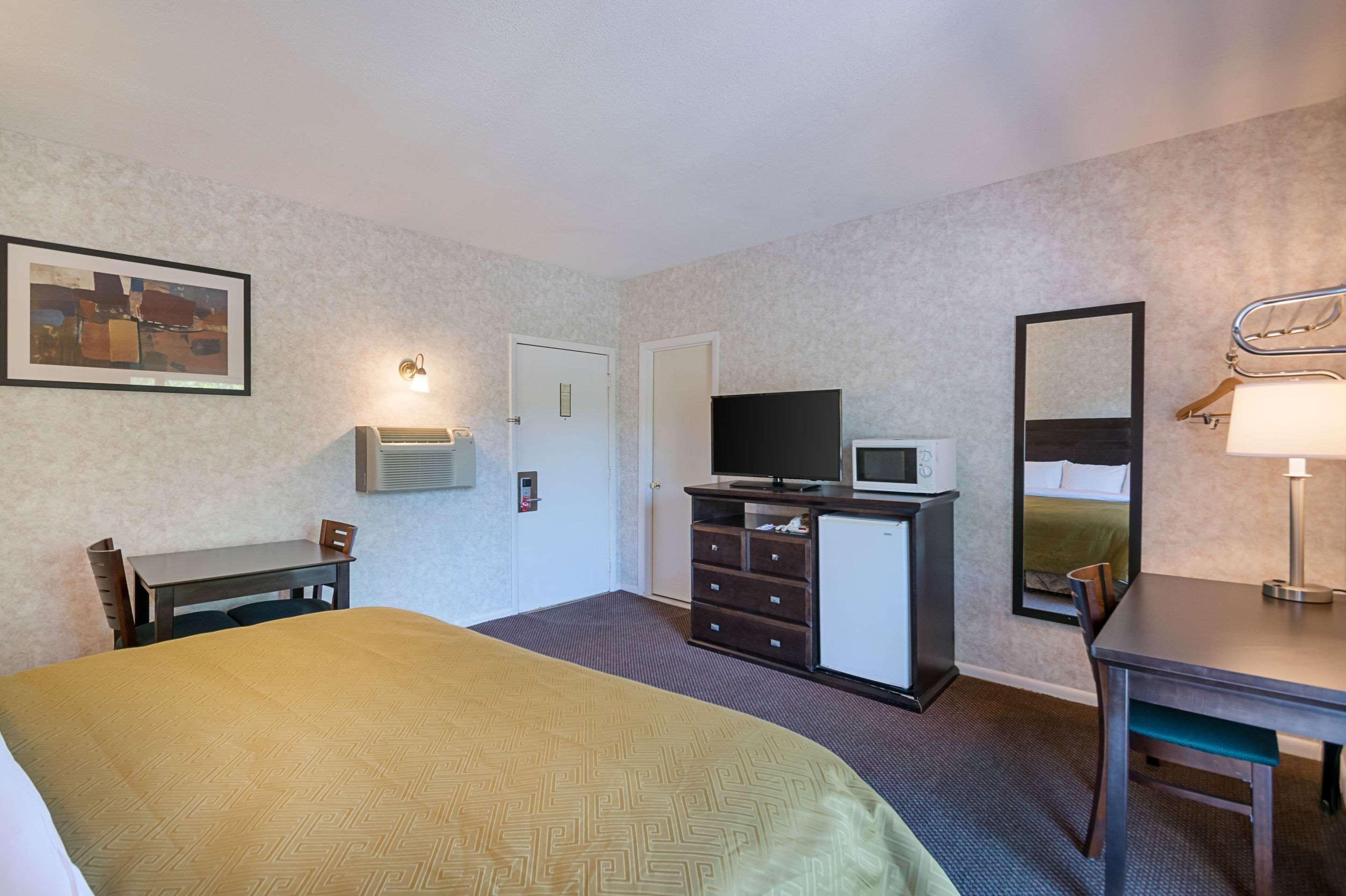 Econo Lodge Lee - Great Barrington Exteriér fotografie